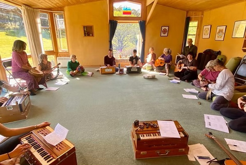 TAS: Kirtan Weekend with Sangita Atma Darshan Yoga Center, 795 Western Creek Rd, Western Creek TAS 7304, Australia 28 Nov 2025, 5:00 pm – 30 Nov 2025, 4:00 pm Join Sangita for a magical weekend of Music and Yoga at Western Creek.